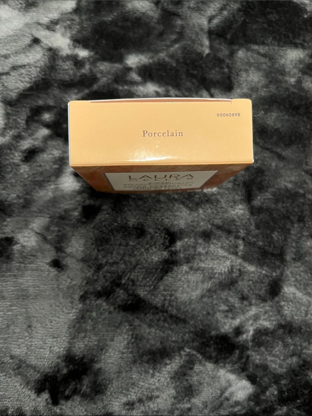 Laura Geller Porcelain Baked Balance-N-Brighten Color Correcting Foundation